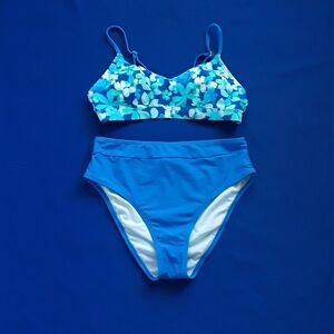 CUPSHE. Bikini Set. Size: M.